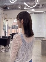 エシカ(ethica)&nbsp;【ethica_南船場】外ハネレイヤー/ミディアム/バックスタイル