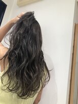 ヘアー ワークス ボンズ マリナーズ(Hair works Bond's marinas )&nbsp;グレー×ベージュ