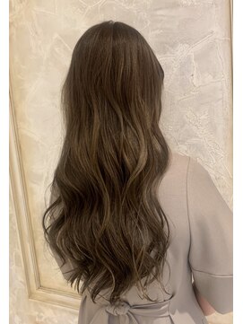 カリーナ(Carina) ＊大人ベージュ美髪ロングヘア＊《YUMI》