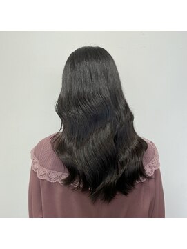 リジー(Litzy) 重みを残したスタイル