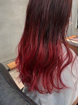 ピンクレッドのグラデーションカラー《春日井　Regalo　レガロ》