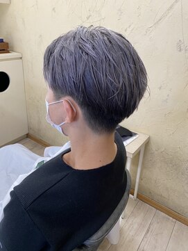 ノイ(neu) スーツ短髪ツーブロマッシュ束感モテるシルバーアッシュ