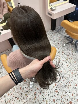 ボタン シブヤ(VOTAN SHIBUYA) 韓国ヘア/オリーブグレージュ/艶感カラー/透明感カラー