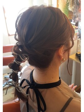 レアリー(Rarely) タイトポニー