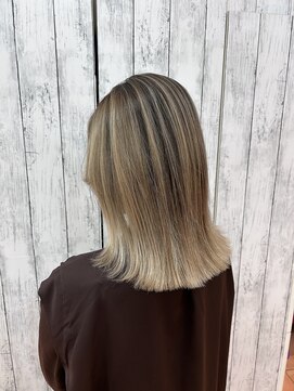 ブルーム コスタ(Blume COSTA) ハイトーンの方にオススメ！髪質改善トリートメント