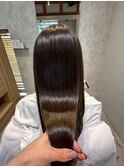 髪質改善 艶髪ストレートロング