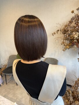 コウ(Kou) 「Kou(コウ)」#髪質改善まとまるツヤボブ