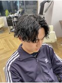波巻きツイストスパイラルパーマツーブロック刈り上げ