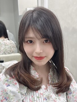 レヴィア(REVIA) レイヤーカット前髪カット髪質改善トリートメント