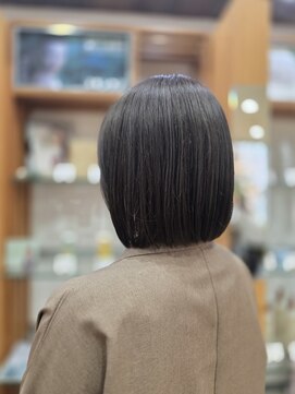 プランタンアヴェダ(printemps AVEDA) AVEDAカラーで叶える×艶感ストレートボブ