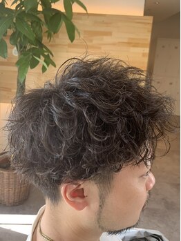 オーパス(Opus)の写真/【NEW OPEN】メンズのお客様も大歓迎。トレンドを取り入れた清潔感のあるスタイルに《Opus HAIR DESIGN》