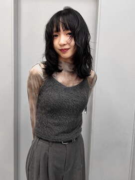 ヴァーディ オモテサンドウ(Vardy omotesando) layer/レイヤーカット ミディアムレイヤー モード