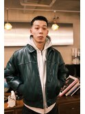 メンズフェードカットベリーショート大人ストリートスタイル