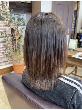 トップスタイル リッチ レイヤーで軽さをだすカット