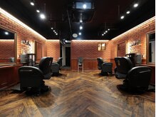 ハナテンベース(HANATEN BASE)の雰囲気（#メンズパーマ #メンズカット #フェザーアップ#クロップ #理容室）