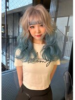 ノエ シンサイバシ(Noe Shinsaibashi) 【nana】ハイトーンベージュ×ブルーニュアンスデザインカラー