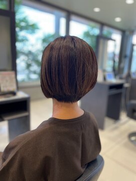 アース 南福島店(HAIR&MAKE EARTH) ショートボブでスッキリと