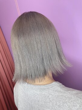 アンリップ ジー(salon unripG) h.i シルバーベージュ