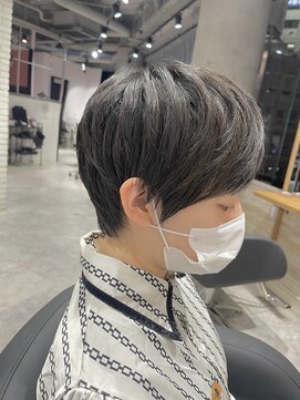 リーオオサカ(Lee Osaka) 【ショートカット】カッコ可愛い♪甘辛ショート/新出奈津樹