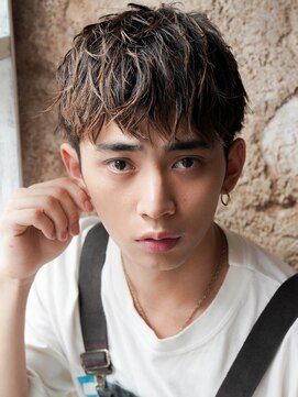 カライングドゥ(ing deux) スーツ短髪ツーブロック束感モテる黒髪シークレットパーマ流行あ