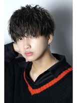 リップス レイ ギンザ(LIPPS Ray GINZA)&nbsp;無造作　スパイラルパーマ　前下がりツーブロックマッシュ