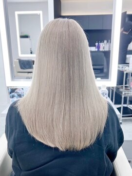 テイス 新宿(TACE) ミルクティー[ネビージュ/黒髪/小顔/新宿]