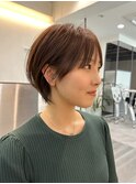 20代30代40代秋色くすみベージュ耳かけボブ