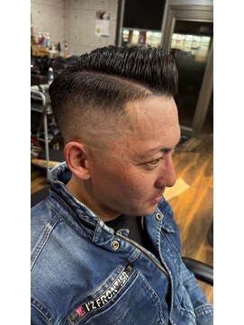 エスフォーメン(es for men) スキンフェードサイドパート