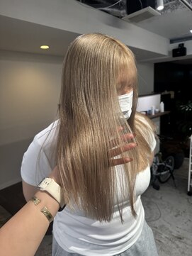 メゾン 心斎橋店(Maison) 艶々ミルクティーベージュ