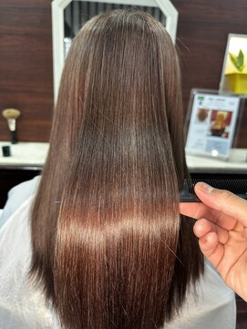 ナナ バイ レオネ(nana×Leone) 最上級の髪質改善ヘアエステ