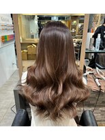 ラピス 横浜(Lapis)&nbsp;ミルクティーベージュシールエクブリーチカラーレイヤーカット