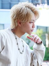 ブリーチカラーの最高到達点ホワイト系カラー!!