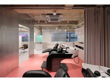 アンアトリエ バイ リュネッツ 町田店(En atelier by lunettes)の雰囲気（ゆっくり過ごしたいお客様向けに個室もご用意。）