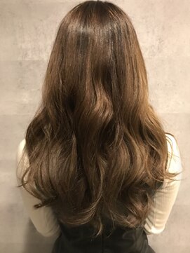 リヴィーダ(LIVIDA) ヌーディーベージュ