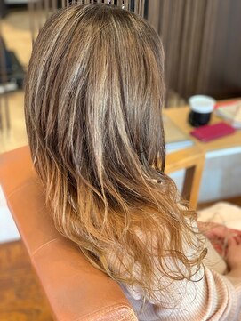 クロリ(Coloris) ハイライト×グラデーションカラー