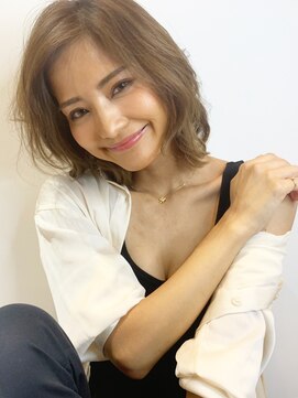 ジーナ 博多(Zina) 【Zina博多】イメチェン毛先パーマ耳かけ×フォギーベージュ