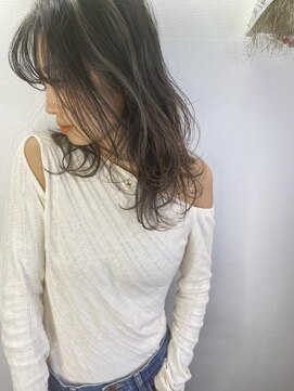 ステア メゾン(stir maison) 透き通るハイライトカラーミディ　MAKOTO