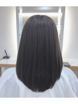 テイスティ プライム(tasty prime) 透明感のあるカーキアッシュカラー ♪