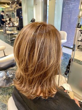 モア 下通店(MORE) 大人ハイライト