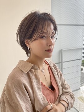 イヴォークトーキョーオーサカ(EVOKE TOKYO osaka) シースルーバング 耳かけのみ 簡単セット 丸みショート