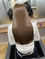 シカ 神戸三宮元町店(Cica)&nbsp;髪質改善 トリートメント 神戸 三宮美容室 艶髪 縮毛矯正