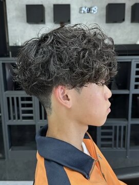 シャイン 大宮(SHINE) メンズカット/パーマ/ヘッドスパ/ブリーチ/眉毛/韓国/大宮/Men's