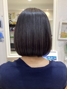 リベーヌプラス 30代40代50代 縮毛矯正【リベーヌ+野入】切りっぱなしボブ1B