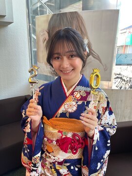 フーチー クーチー アマティー 豊中店(FUCHI KUCHI amati) @fuchi_kuchi.okada［豊中,2025成人式/ヘアアレンジ.たまねぎ］