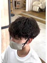 エッジ(EDGE)&nbsp;メンズ波巻きスパイラルパーマ刈り上げスタイル