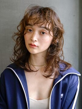 ニール 名古屋 伏見 丸の内(NEELU) コテ巻きパーマレイヤーパーマオリーブベージュ