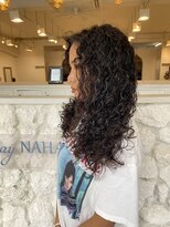 アンジュベイナハ (Ange Bay NAHA) ロング×スパイラルパーマ