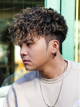 プロショップウェーブ(PRO SHOP WAVE) スペインカール/プードルパーマ/メンズパーマ/ニュアンスパーマ