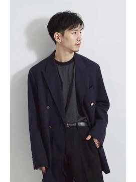 ザ クラン バイ ヘッドライト 仙台長町店(THE CLAN by HEADLIGHT) 韓国風センターパート(コンマバング寄り)