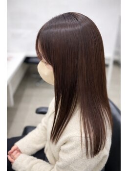 リリーエココル(LILY et cocoru)の写真/憧れのストレートパーマ！縮毛矯正で傷んだ髪もサラサラに。感動のツヤ髪体験をあなたに◎（40文字）